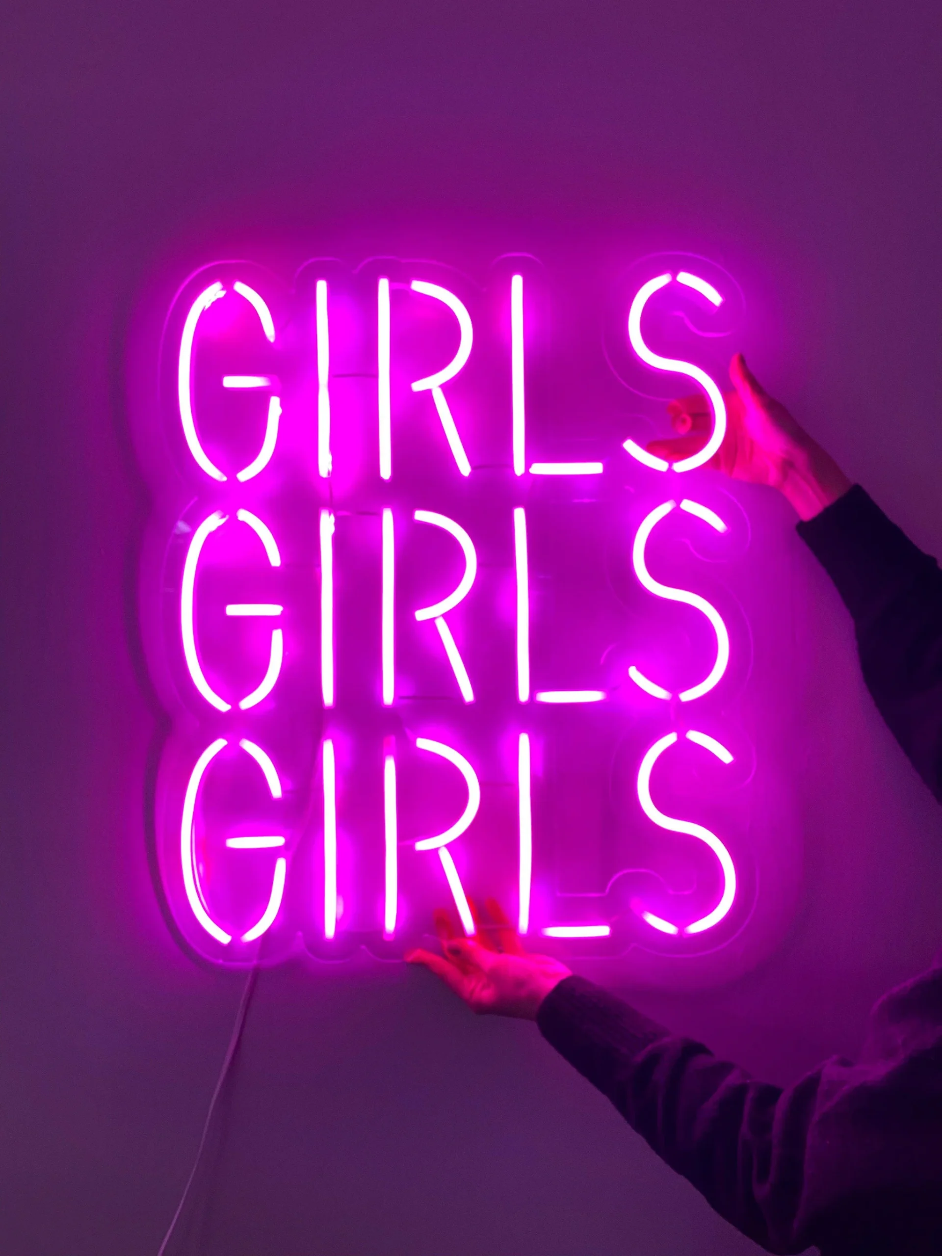 Personalised-NEON-Light-2_2048x